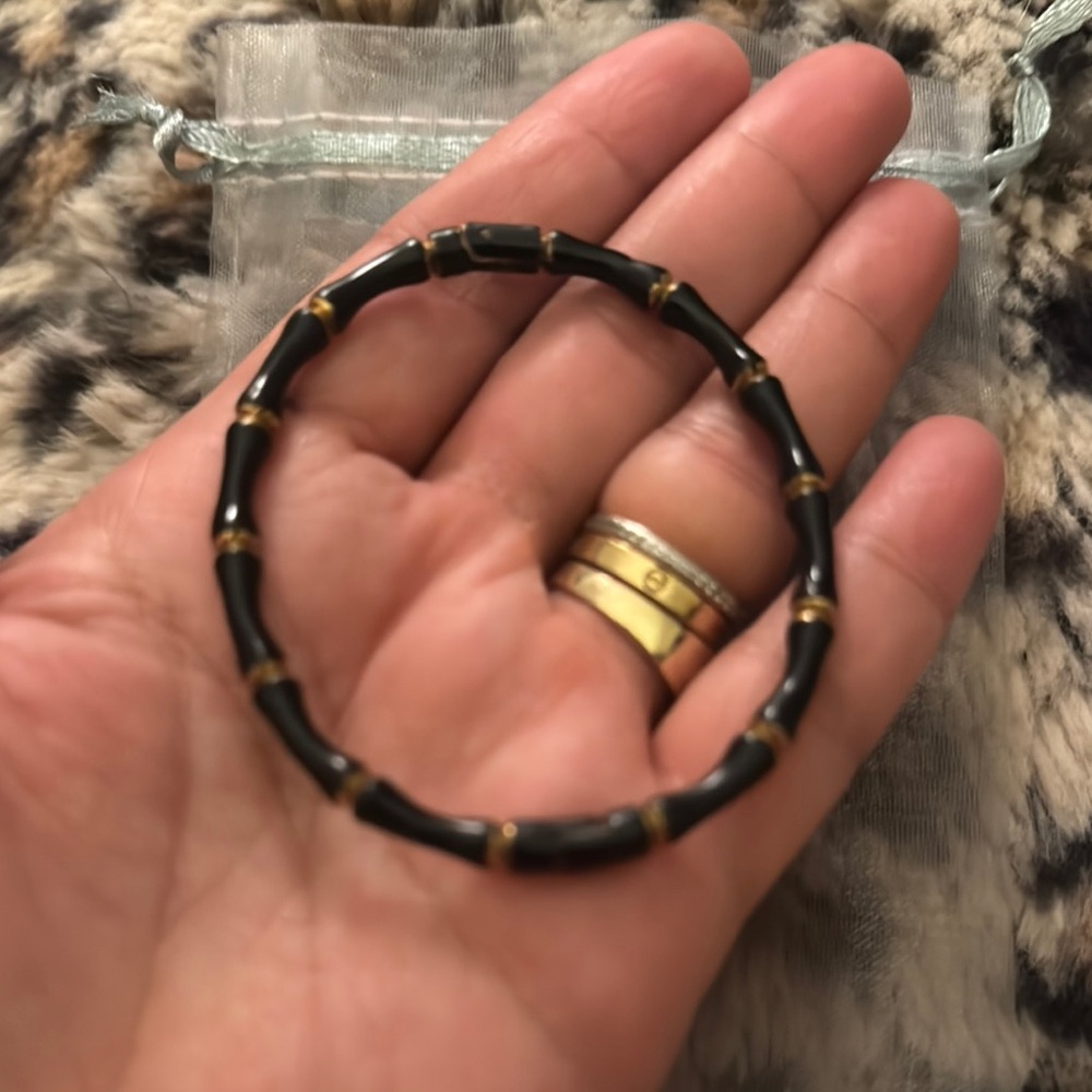 Elegant Black and Gold Bracelet